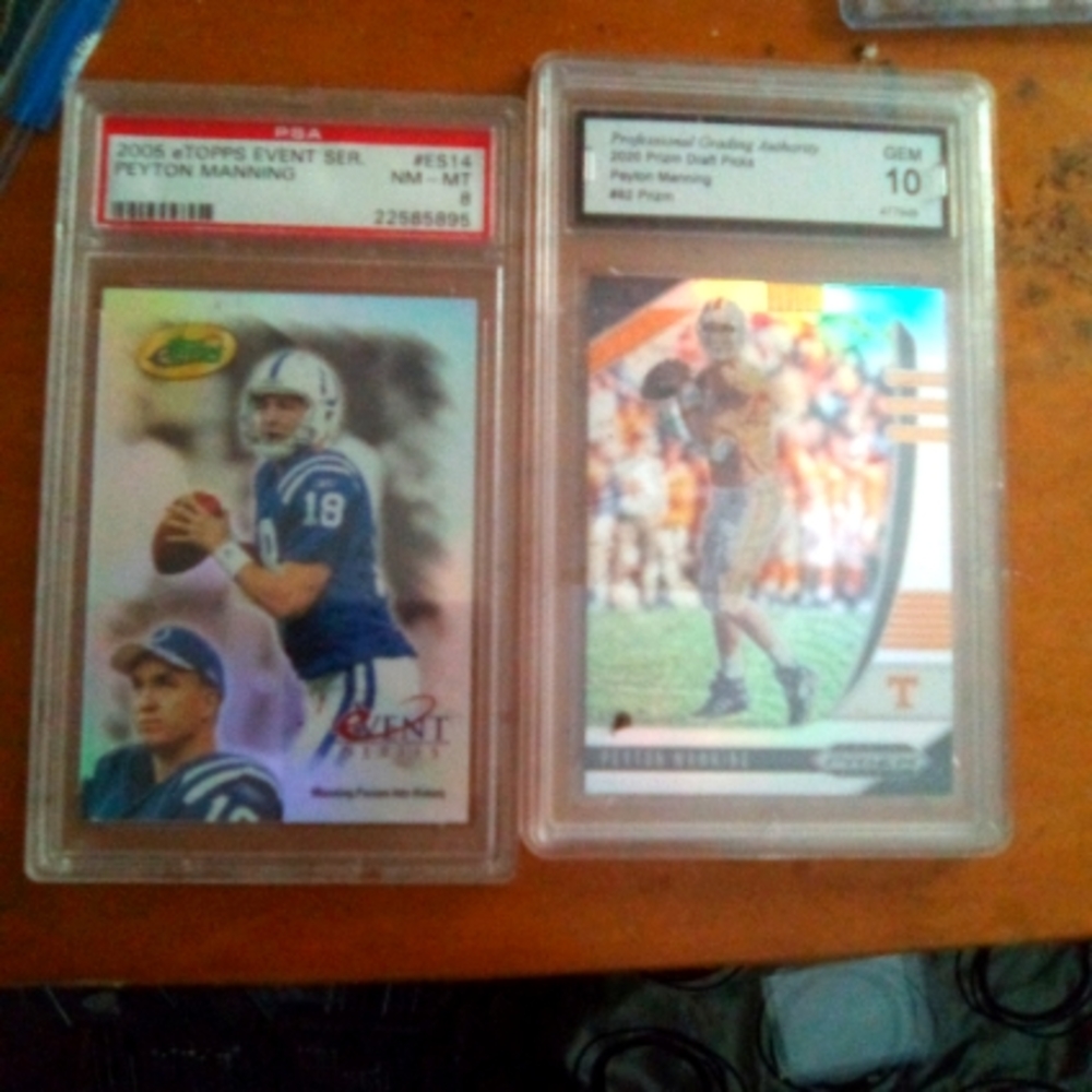 Payton manning two pro graded Holo prizm card 8 grade an 10